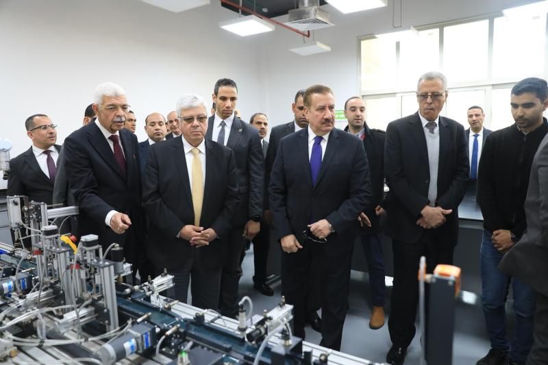 وزير التعليم العالي يتفقد جامعة المنوفية الأهلية للاطمئنان على انتظام الدراسة بها