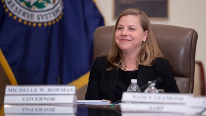 محافظة الفيدرالي الأمريكي: نحتاج إلى تراجع التضخم قبل خفض…