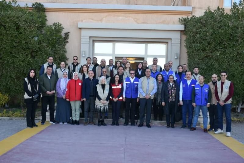 وفد رفيع المستوى من جامعة الدول العربية في معبر رفح لإيصال مساعدات...