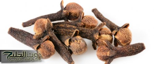 فتاة سورية تكتشف سرًّا مذهلًا في منقوع القرنفل بعد 9 أيام فقط – جرّبيه بنفسك!