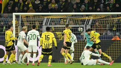 دورتموند يبلغ ثمن نهائي دوري الأبطال