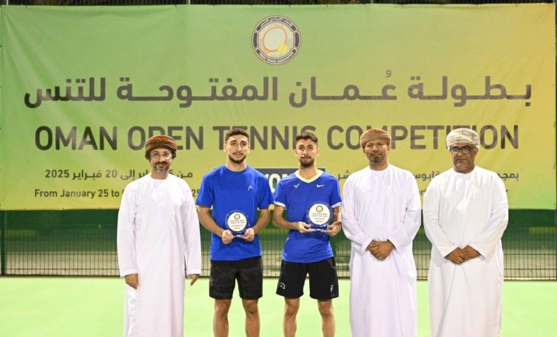 يونس الرواحي يتوج بلقب فئة محترفي الرجال في ختام بطولة عمان المفتوحة للتنس