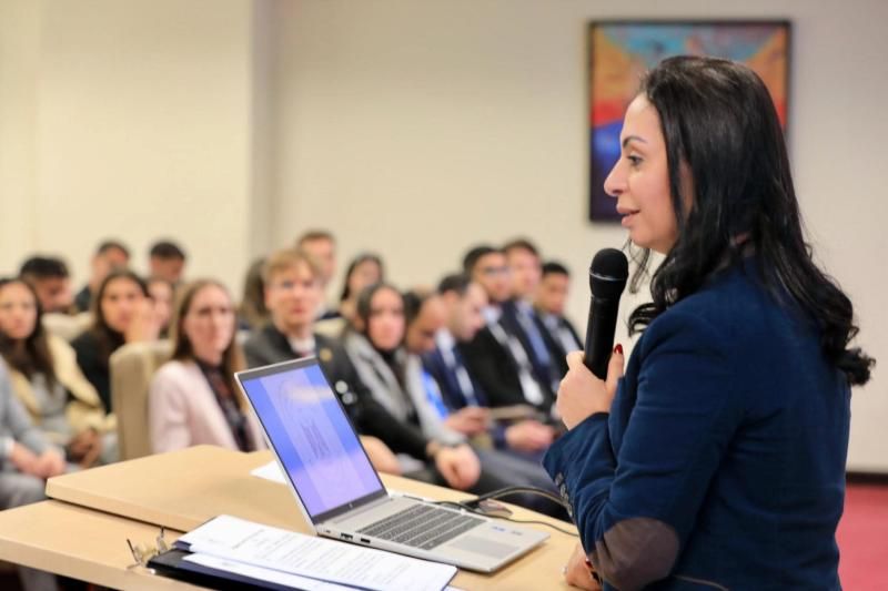 وزيرة التضامن الاجتماعي تلتقي طلاباً من جامعة فيينا بالنمسا ونورثمبريا بالمملكة المتحدة...