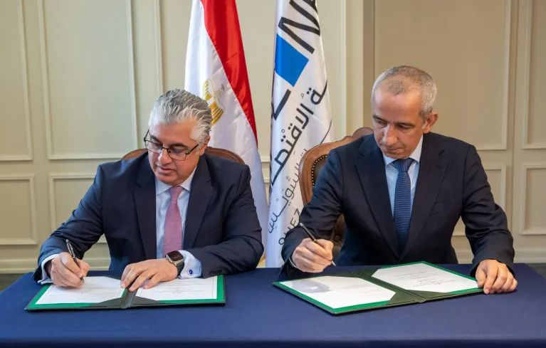 اقتصادية قناة السويس توقع عقد المرحلة الأولى لمشروع أروغلو…