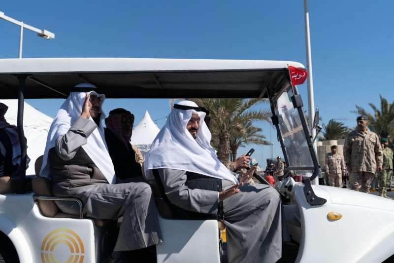 رئيس الوزراء الكويتى يشهد انطلاق المعرض العسكري بحضور اليوسف والعلي والمطيري