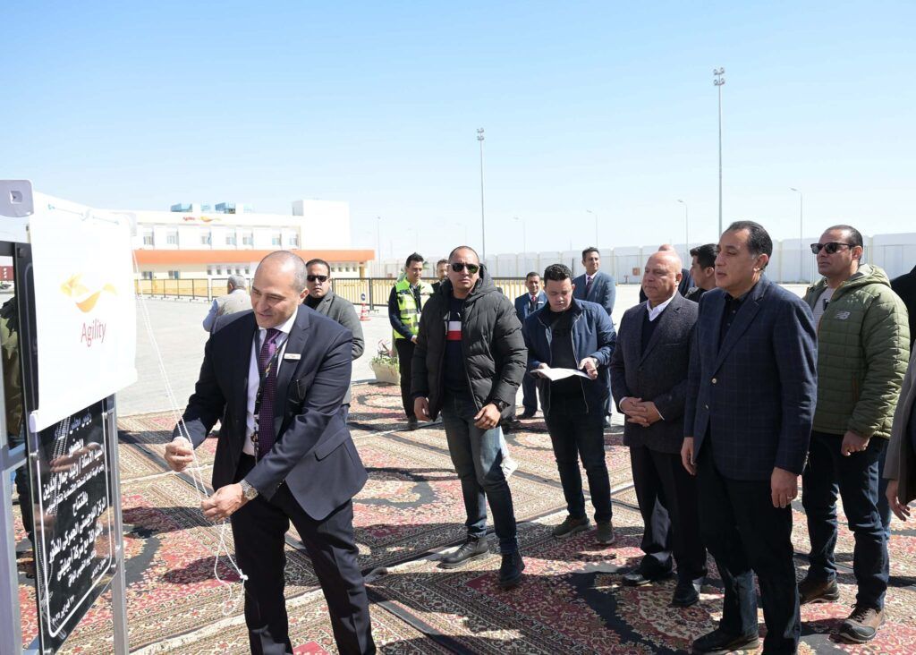 مدبولي يفتتح المركز اللوجستي الجمركي بالسخنة باستثمارات 544…