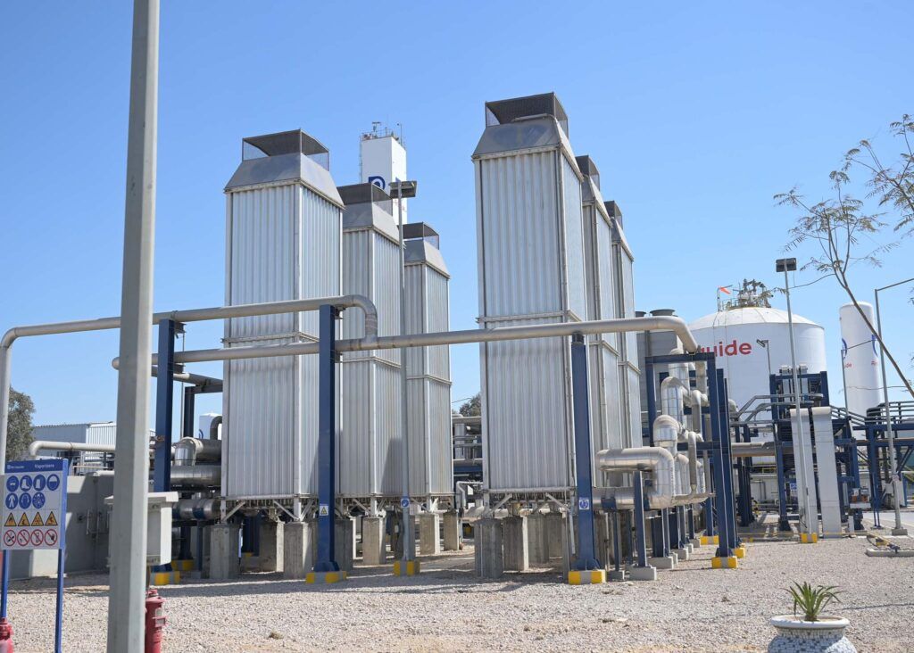 رئيس الوزراء يفتتح مصنعا لإنتاج الغازات الطبية والصناعية…