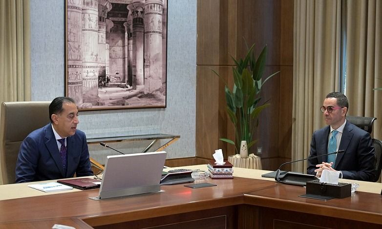 مدبولي يتابع مع وزير الاستثمار والتجارة الخارجية أهم ملفات…