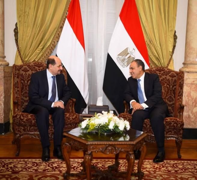 وزير الخارجية والهجرة يستقبل نظيره اليمني