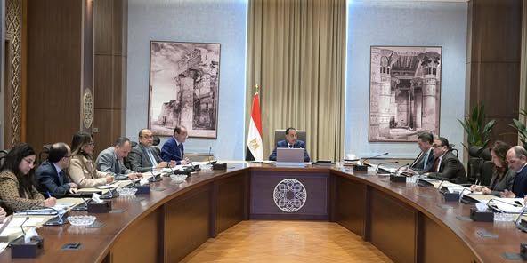 رئيس الوزراء يستعرض موقف منظومة تداول الأقطان ويوجه بسرعة…