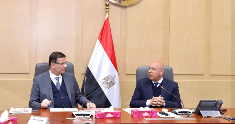 كامل الوزير يدعو للاستفادة من مميزات خط الرورو الملاحي في…