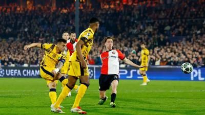 الإنتر يطرق باب ربع نهائي دوري الأبطال