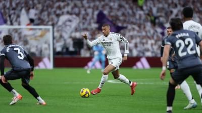 ريال مدريد يتقاسم صدارة الليغا مع برشلونة