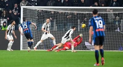 أتلانتا يدك حصون يوفنتوس الأربعة