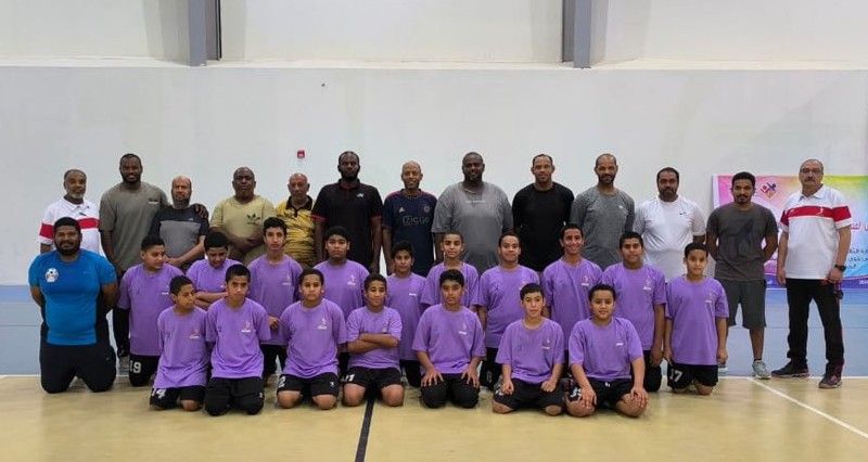 مركز إعداد الرياضيين لكرة اليد بنادي ينقل ينظم تجمعا لقدامى اللاعبين