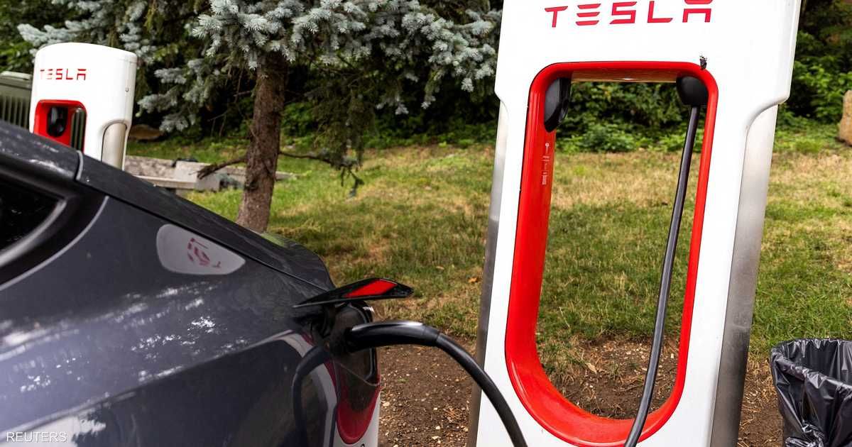 العالم اليوم - توقعات قاتمة تُغرق تسلا.. السهم يهوي بأكثر من 15%