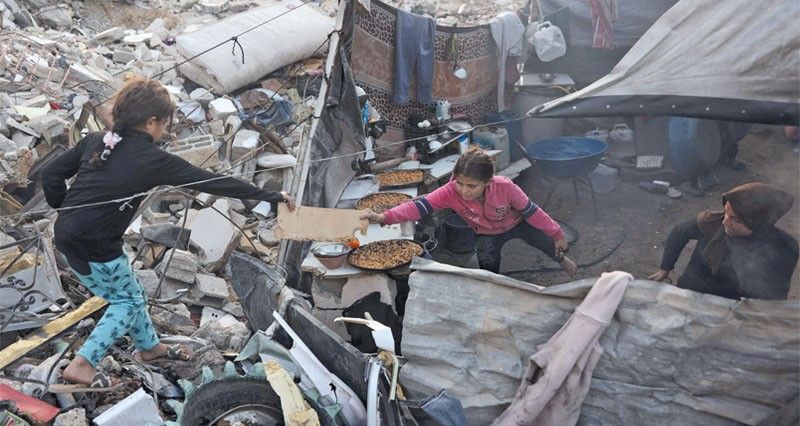 شهداء فـي خروقات إسرائيل بغزة .. والأزمة تتفاقم مع تواصل إغلاق «كرم أبوسالم»