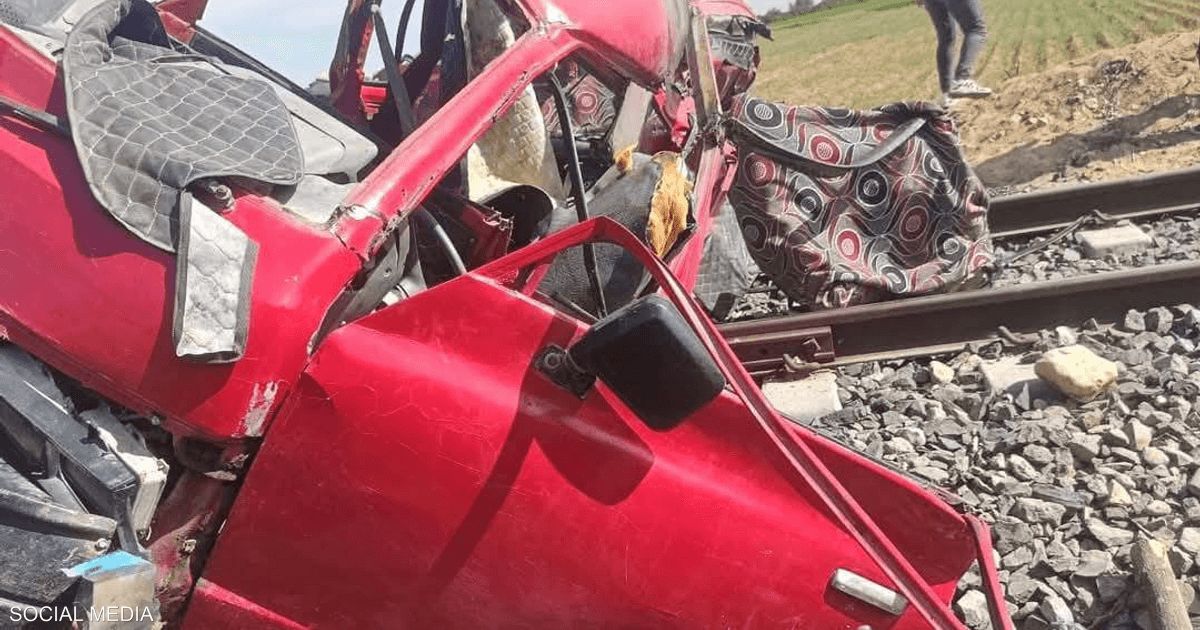 العالم اليوم - قتلى وجرحى في تصادم قطار مع "ميني باص" بمصر