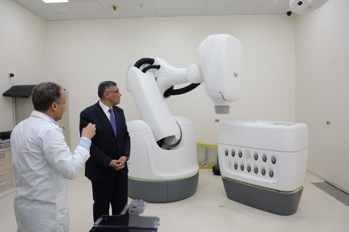 محافظ الجيزة يزور مستشفى 57375 لعلاج سرطان الأطفال