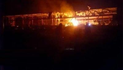 أخبار اليمن : العدوان يدمر مصنعاً في الحديدة