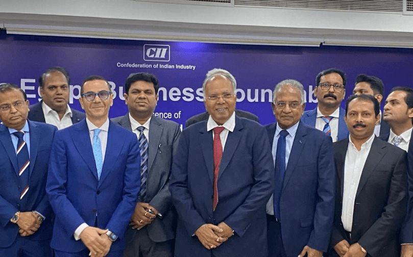 حسن الخطيب يشارك في مائدة مستديرة للاستثمارات بين مصر والهند