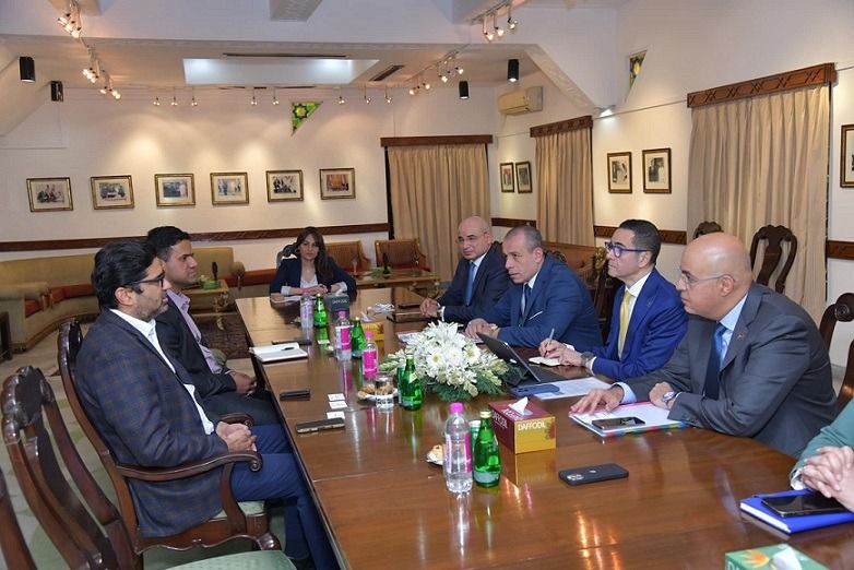 الخطيب يبحث التعاون مع رينيو باور الهندية في مجالات الطاقة…