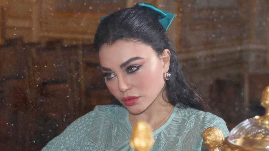 نقابة الموسيقيين تقرر منع هيفاء وهبي من الغناء في مصر قرر مجلس إدارة نقابة المهن الموسيقية برئاسة الفنان مصطفى كامل منع الفنانة هيفاء وهبي من الغناء في مصر.وفي بيان إقرأ المزيد