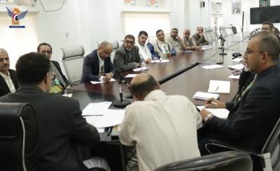 أخبار اليمن : صنعاء: مناقشة سير عملية الدمج بمصلحة الجمارك