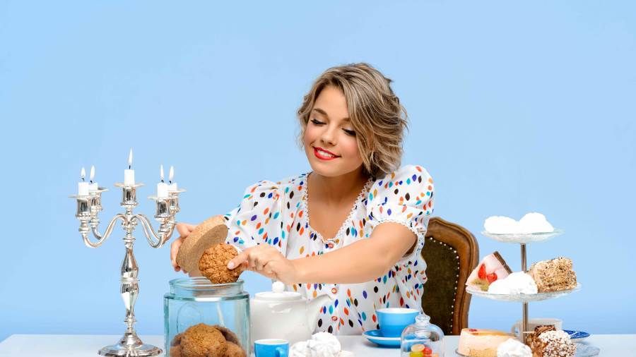 إليك أضرار الإفراط في تناول الحلويات في رمضان