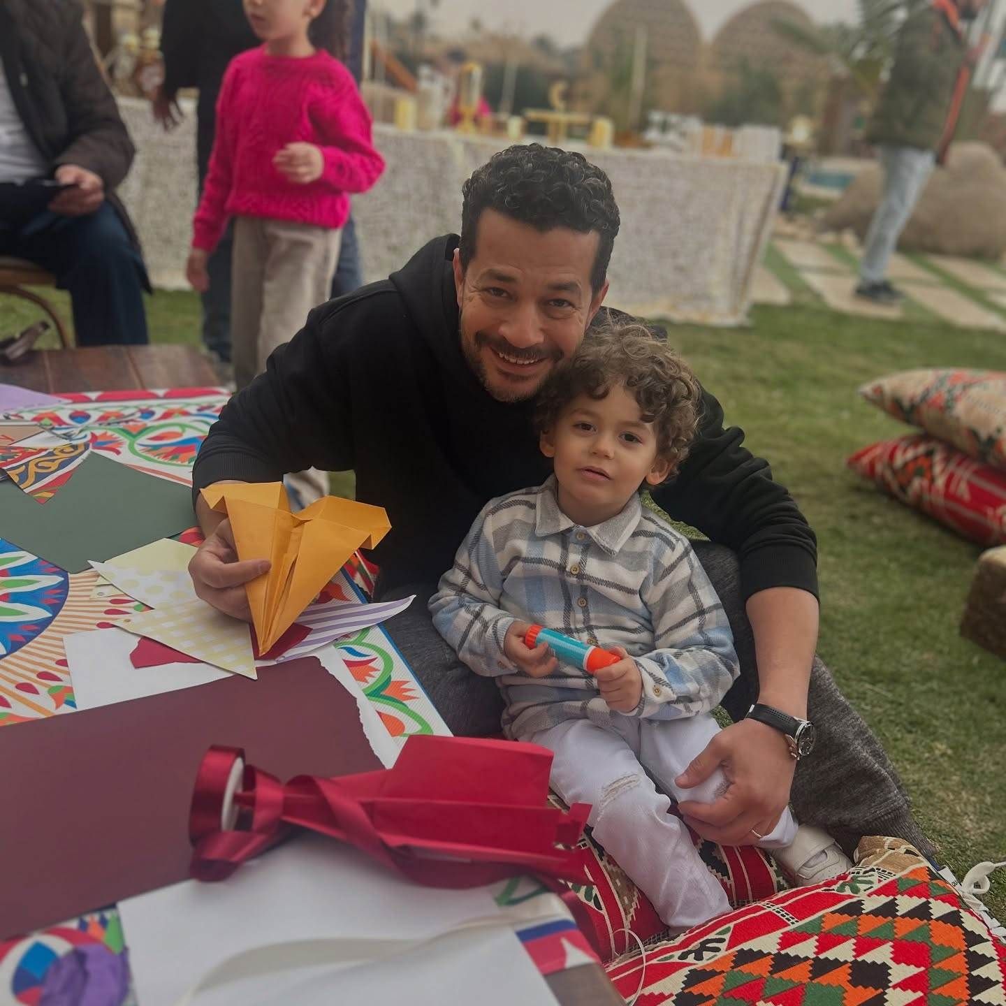 أطفال خطفوا أنظار المشاهدين في دراما رمضان.. تعرفوا عليهم مع كل موسم رمضاني تظهر بعض المواهب المميزة من بين الأطفال الذين يخطفون الانتباه ويتصدرون منصات البحث مع كل ظهو إقرأ المزيد