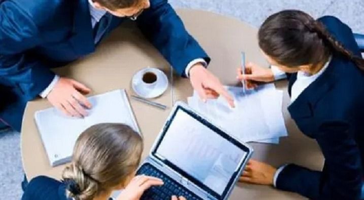 المشاركون في استطلاع دوت الخليج.. نصائح للوافدات الجدد إلى سوق…