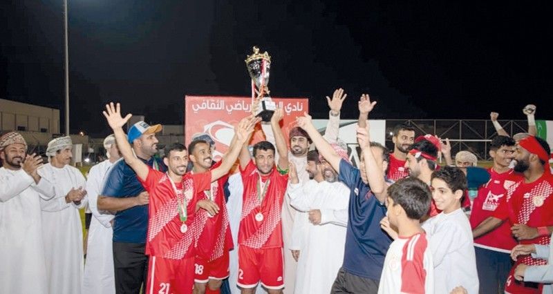 تتويج فريق الاتحاد بطلا لدوري الدرجة الأولى بنادي السلام