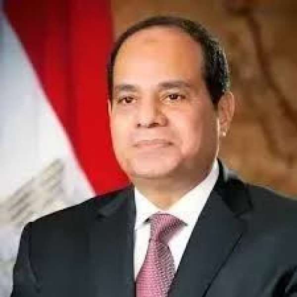 الرئيس السيسى يطمئن على نظيره الصومالى بعد المحاولة الآثمة لاستهداف موكبه بمقديشو