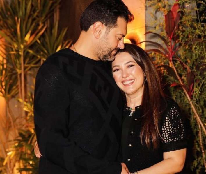 شاهد.. عمرو يوسف يحتفل بعيد ميلاد زوجته كندة علوش