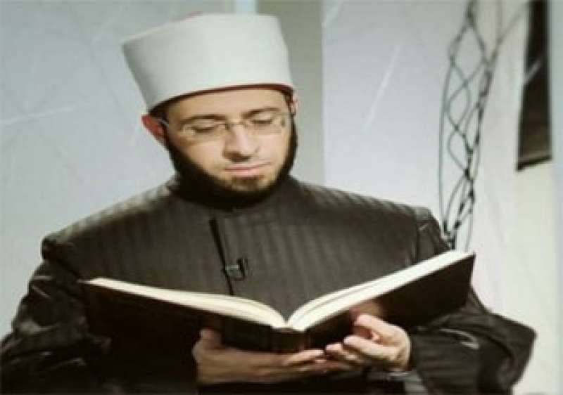 كتاب ”الحق المبين” ..رؤية شاملة وصحيحة لجوهر الإسلام المعتدل بعيدا عن التطرف