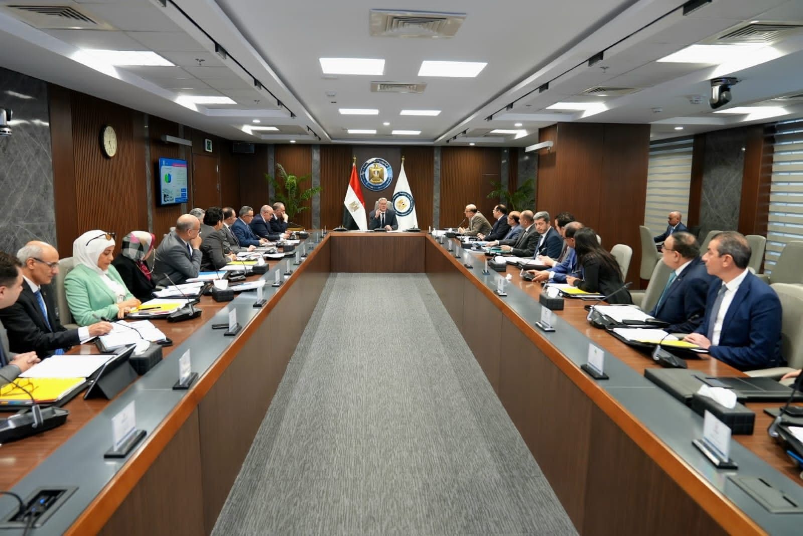 البترول: تحويل أكثر من 20 ألف سيارة للعمل بالغاز الطبيعي