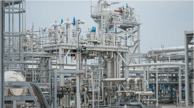 روسيا تغلق أرصفة في ميناء تصدير النفط القازاخستاني وسط خلاف…