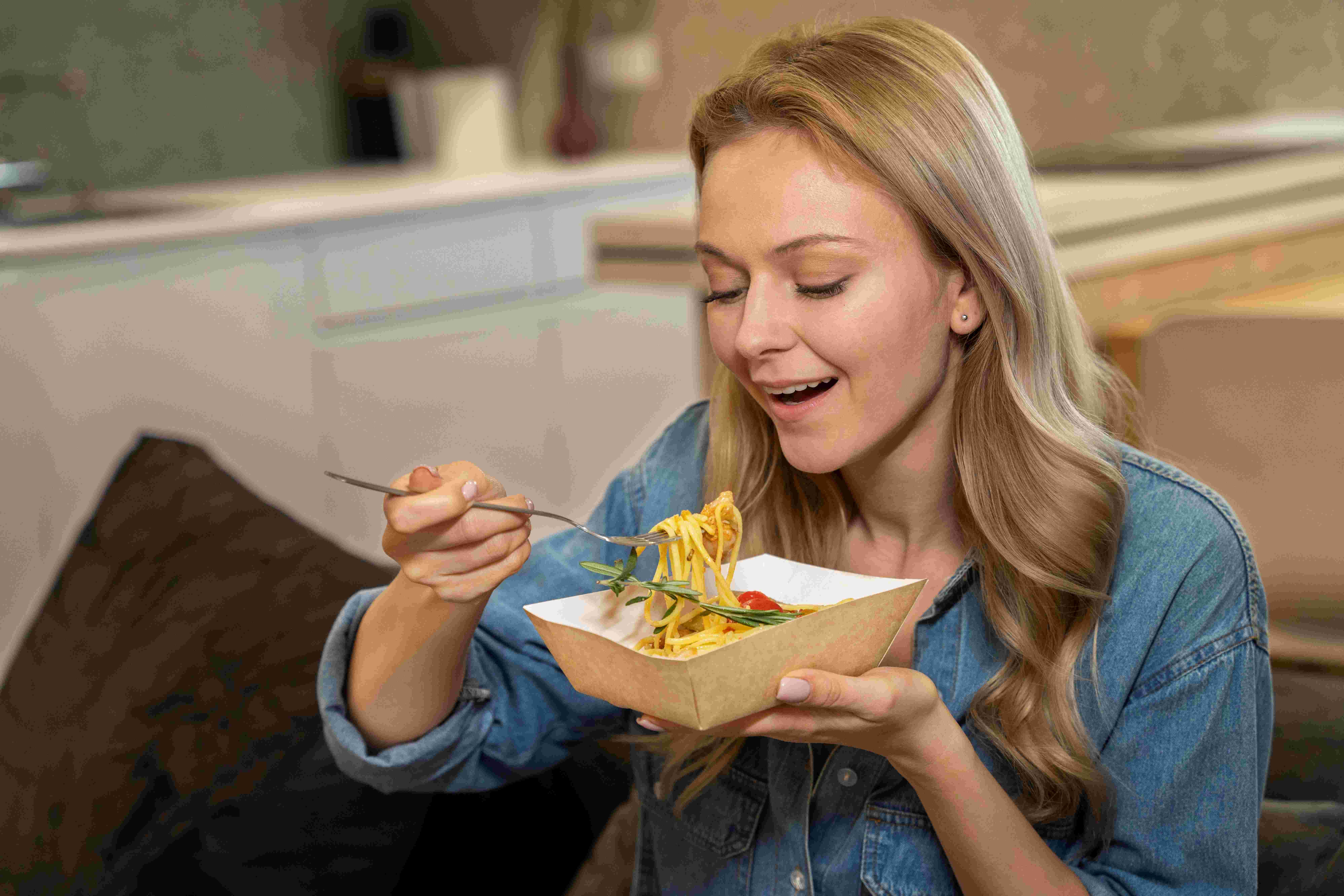 أطعمة ترفع مستويات سكر الدم في العيد .. المخبوزات على رأس القائمة!