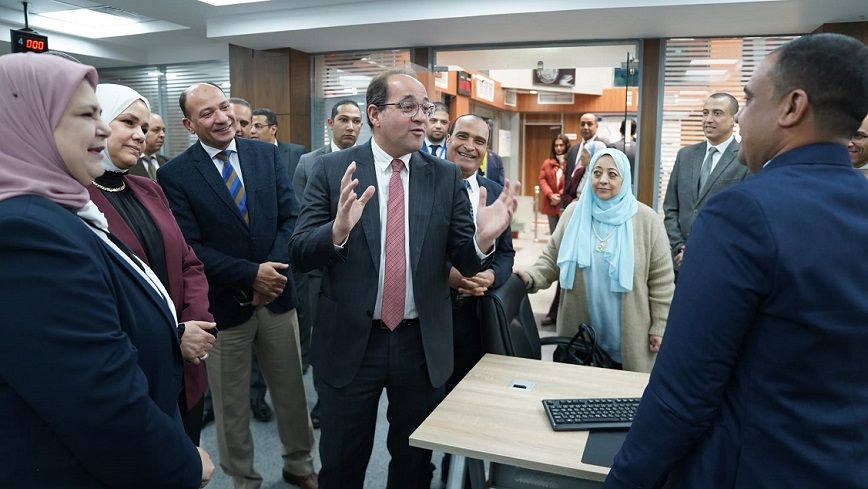 وزير المالية يتابع ميدانيا تطبيق حزمة التسهيلات بالمراكز…