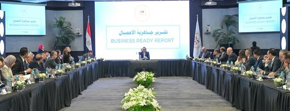 وزير الاستثمار يستعرض تقرير جاهزية الأعمال ويوجه بتسريع…