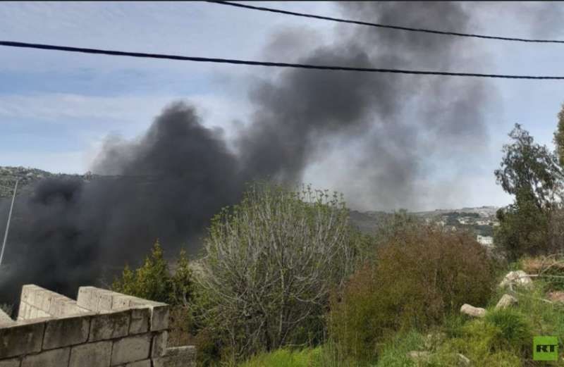 إصابة شخص بغارة من مسيرة إسرائيلية على سيارة في بيت ليف جنوب...