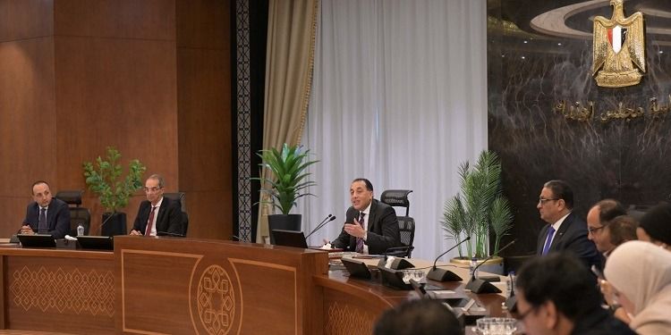 رئيس الوزراء: الاقتصاد المصري كان سينمو 6% لولا التحديات…