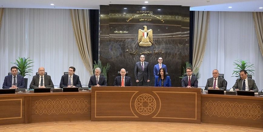 مصر توقع اتفاقيات لطرح مجموعة شركات تابعة لجهاز مشروعات…