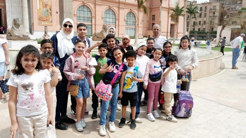 أتوبيس الفن الجميل ينظم جولة ثقافية للأطفال بالمتحف المصري