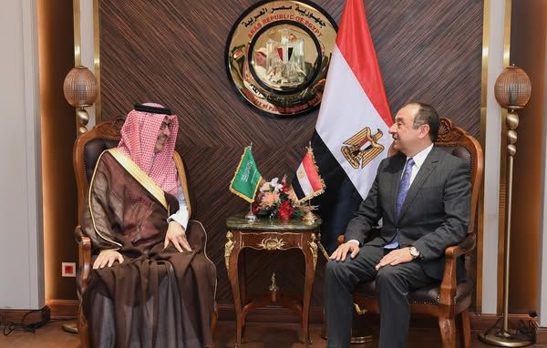 وزير قطاع الأعمال: مستعدون لتوفير كافة التسهيلات أمام…