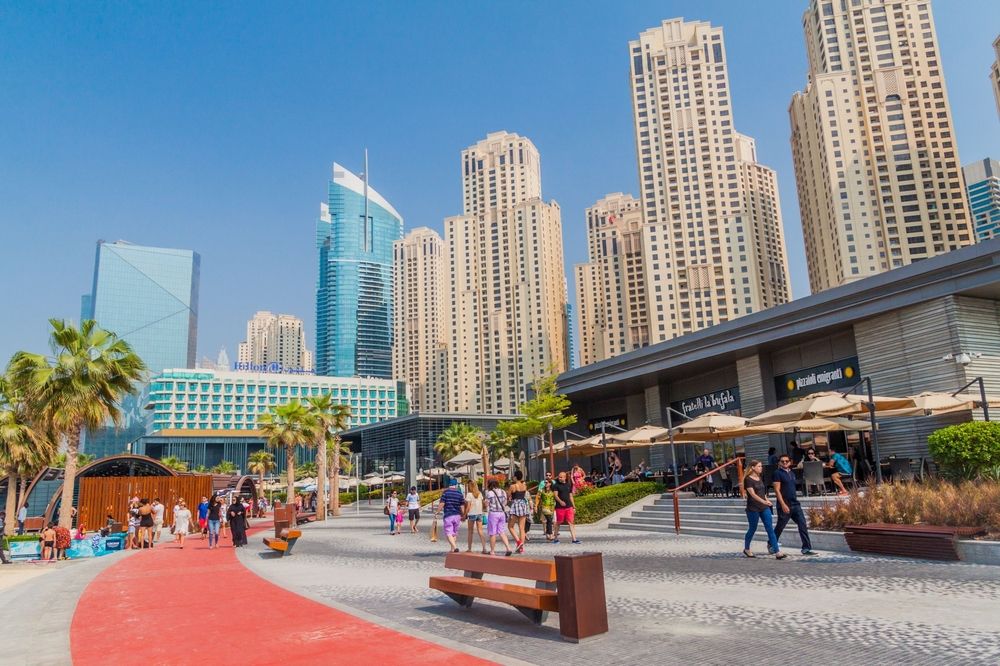 لتعزيز رشاقتكِ وجمالكِ على الدوام: إليكِ أفضل مسارات المشي والجري في دبي