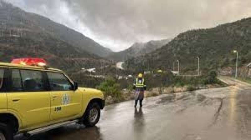 الدفاع المدني: توقعات بهطول أمطار رعدية في معظم مناطق المملكة حتى يوم...