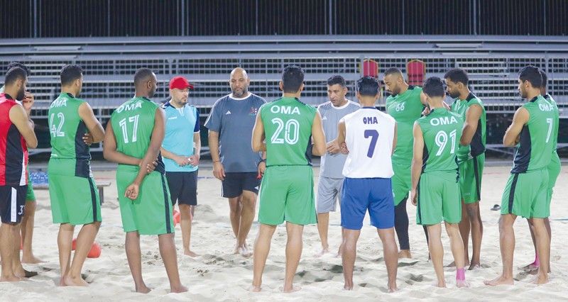 منتخبنا الوطني يواصل تدريباته المكثفة بمجمع بوشراللجنة المنظمة للبطولة الآسيوية العاشرة لكرة اليد الشاطئية تقطع شوطا كبيرا من مراحل الاستعداد