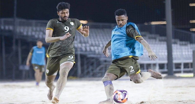 منتخبنا للقدم الشاطئية يواصل تدريباته قبل السفر إلى سيشل للمشاركة فـي المونديال