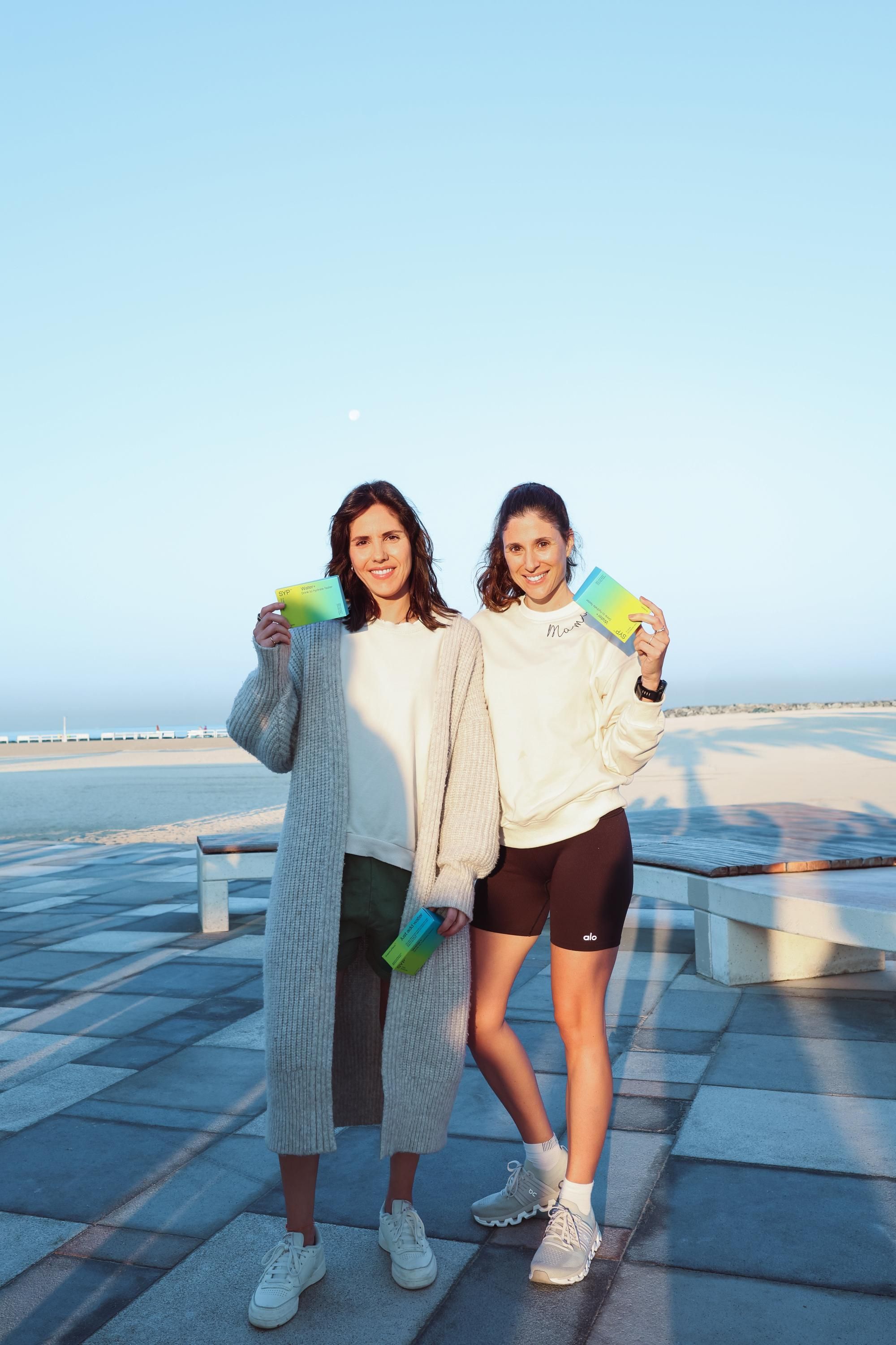 خاص "دوت الخليج".. ليا كويلو وجاستين دامبت مؤسستا Shake Your Plants: الترطيب أكثر من مجرد إرواء للعطش.. ويُوفر نهجًا صحيًا شاملًا